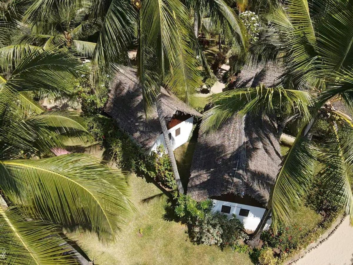 Le Moya Beach Nosy Be Exterior photo