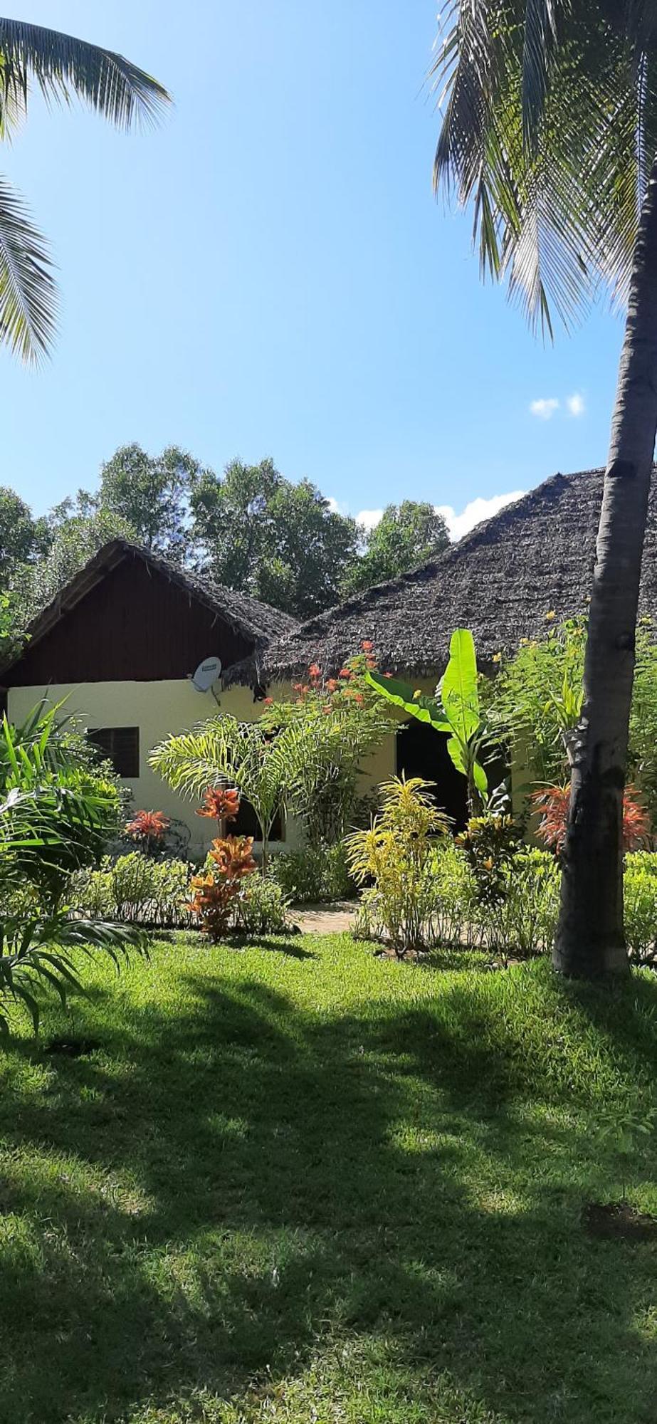 Le Moya Beach Nosy Be Exterior photo